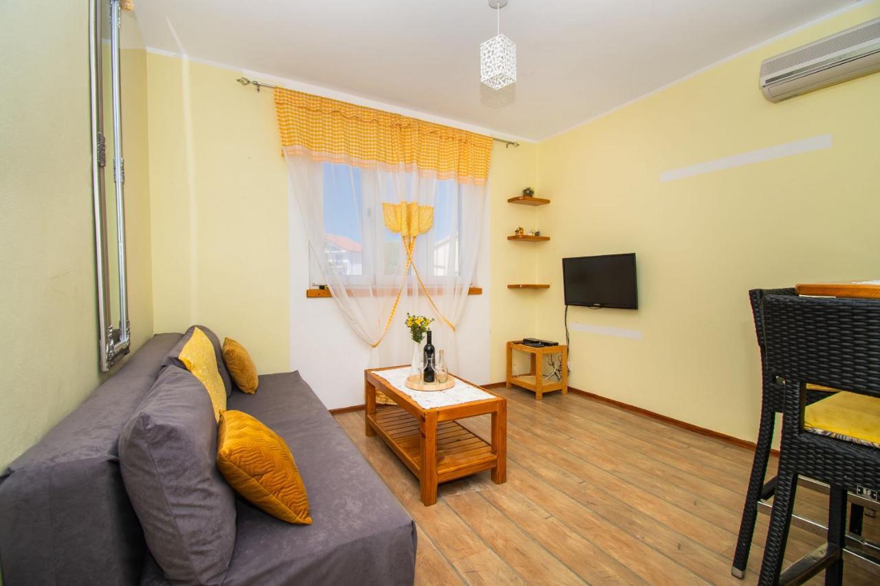 Apartments Happy Place فوديس المظهر الخارجي الصورة